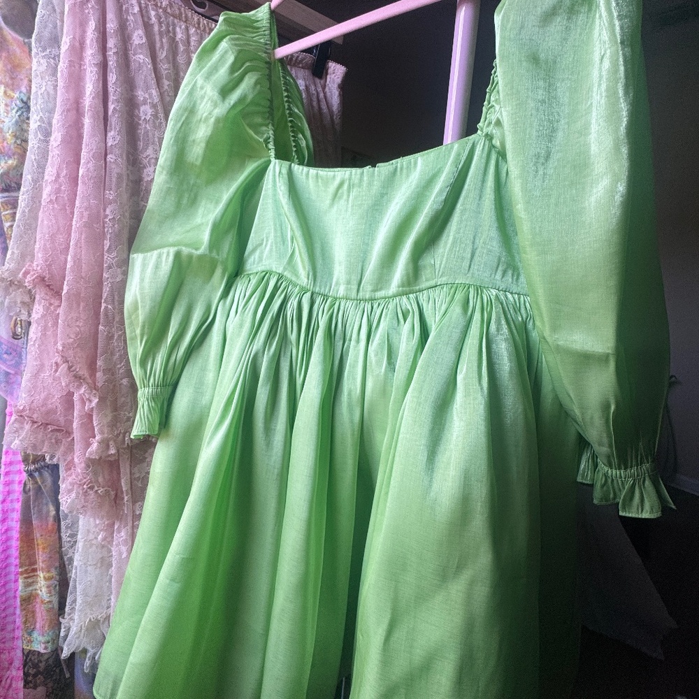 SOLD Selkie Avocado Puff
